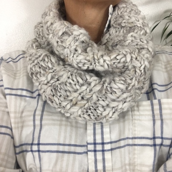 American Eagle Outfitters Accessories - AEO Chunky Knit Snood Scarf
